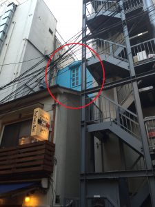 寒い地方の積雪時脱出用でもありません。(都内某所)そもそも相当高い位置です。